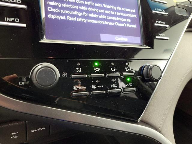 Photo of 2018 White Toyota Camry