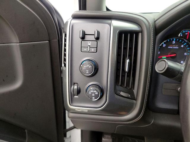 Photo of 2017 White Chevrolet Silverado 1500