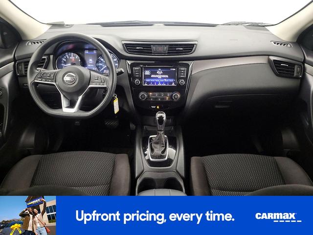 Photo of 2020 Gray Nissan Rogue Sport