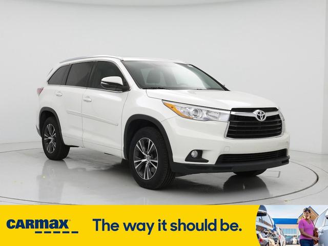 2016 Toyota Highlander