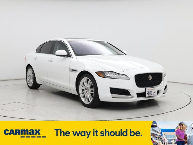 2016 Jaguar XF