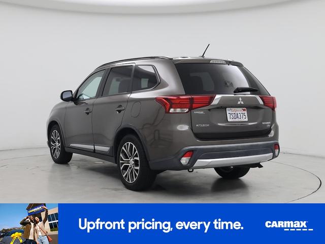 Photo of 2016 Brown Mitsubishi Outlander