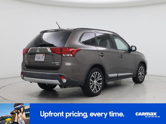 Photo of 2016 Brown Mitsubishi Outlander