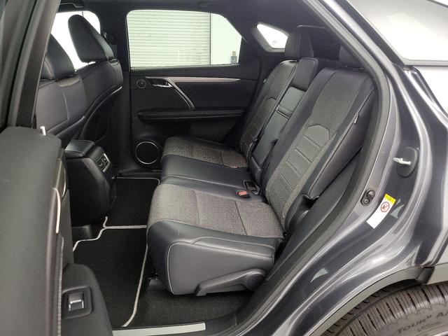 Photo of 2016 Gray Lexus RX 350