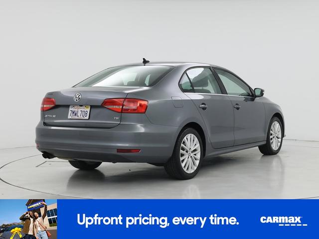 Photo of 2015 Gray Volkswagen Jetta