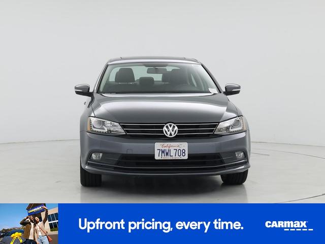 Photo of 2015 Gray Volkswagen Jetta