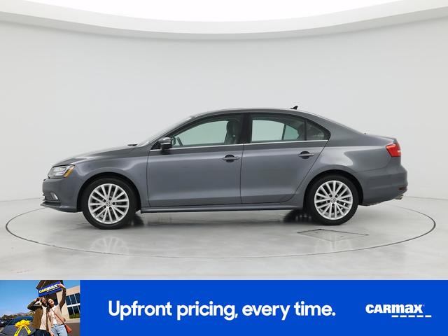 Photo of 2015 Gray Volkswagen Jetta