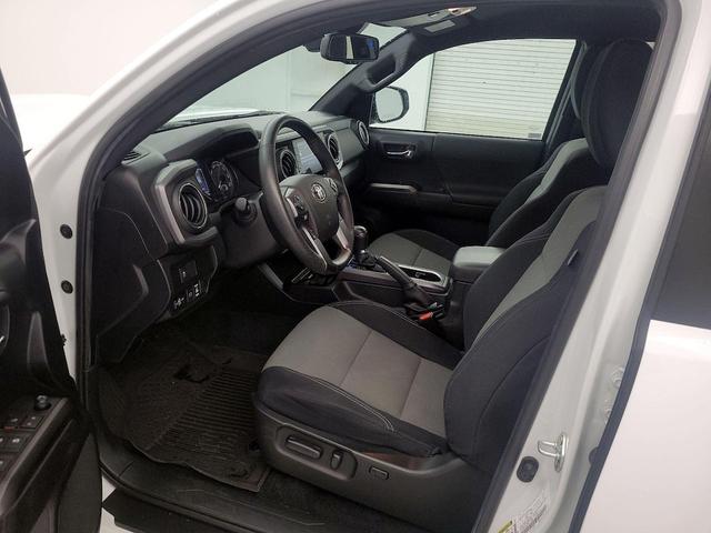 Photo of 2021 White Toyota Tacoma