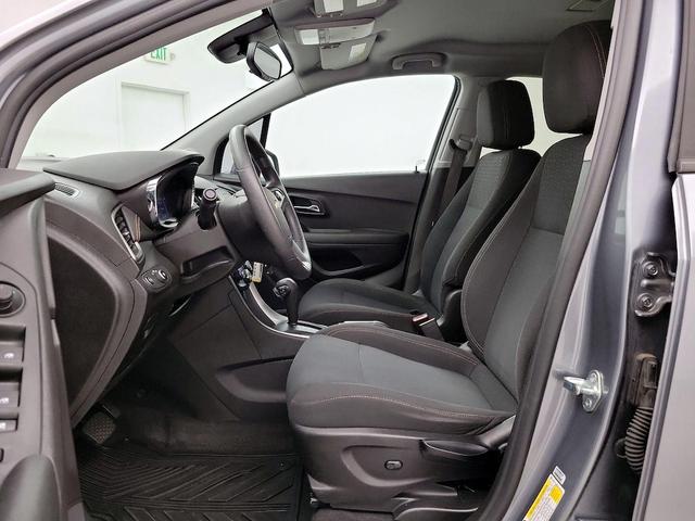 Photo of 2020 Gray Chevrolet Trax