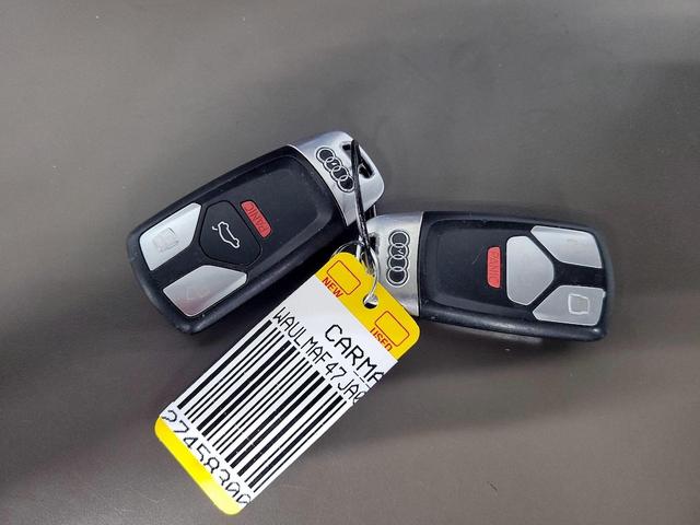 Photo of 2018 Gray Audi A4