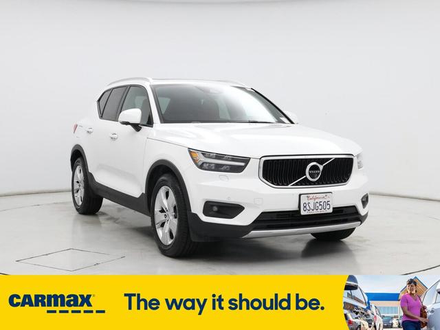 2020 Volvo XC40