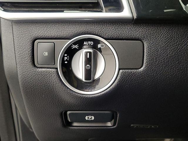 Photo of 2017 Gray Mercedes-Benz GLE 400