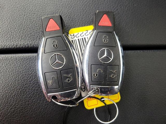 Photo of 2017 Gray Mercedes-Benz GLE 400