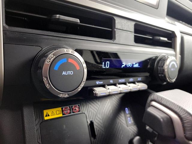 Photo of 2024 Black Toyota Tacoma