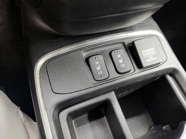 Photo of 2015 Silver Honda CR-V