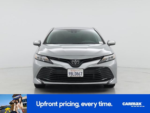 Photo of 2019 Silver Toyota Camry