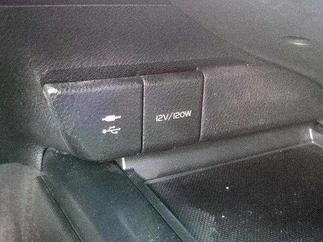 Photo of 2019 Silver Toyota Camry