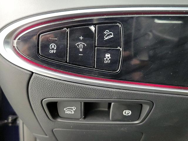 Photo of 2022 Blue Genesis GV70