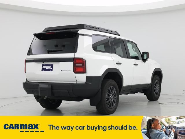 Photo of 2025 White Toyota Land Cruiser