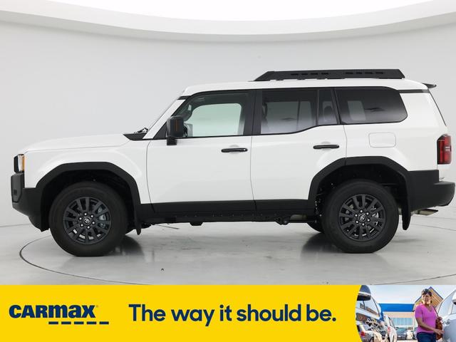 Photo of 2025 White Toyota Land Cruiser