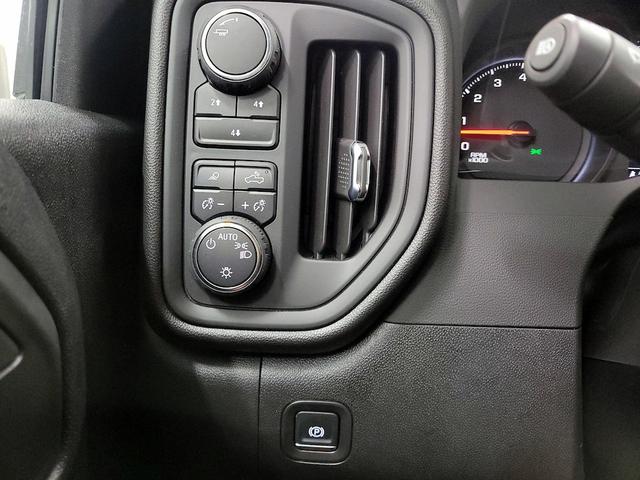 Photo of 2025 White Chevrolet Silverado 2500