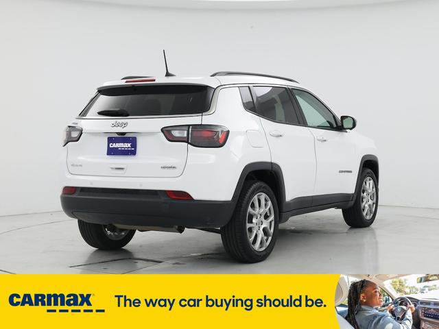 Photo of 2022 White Jeep Compass
