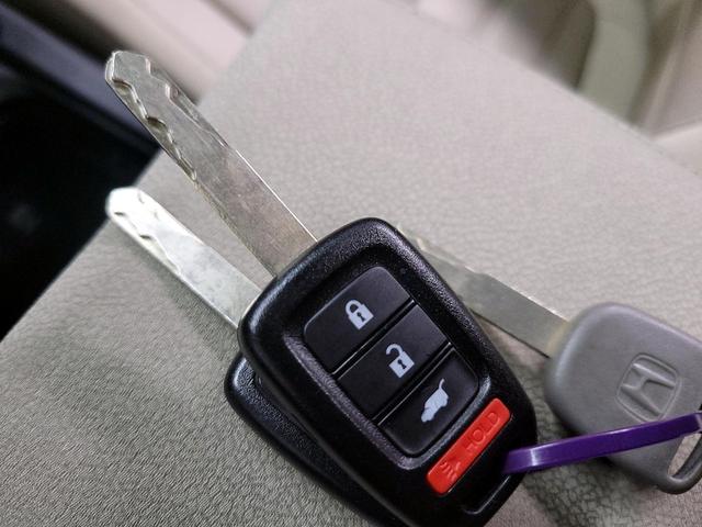 Photo of 2019 White Honda CR-V