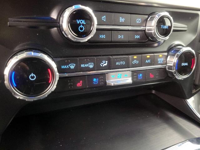 Photo of 2022 White Ford F-150