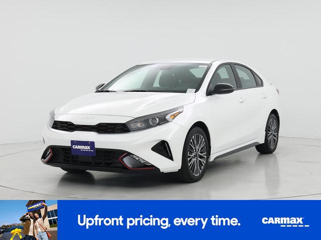 Photo of 2024 White Kia Forte