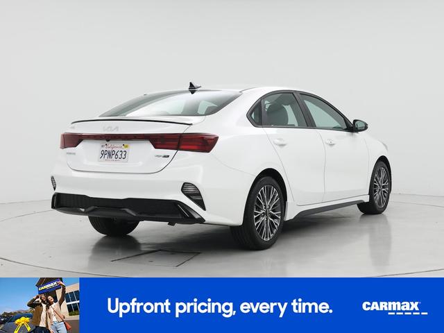 Photo of 2024 White Kia Forte