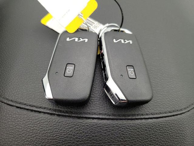 Photo of 2024 White Kia Forte