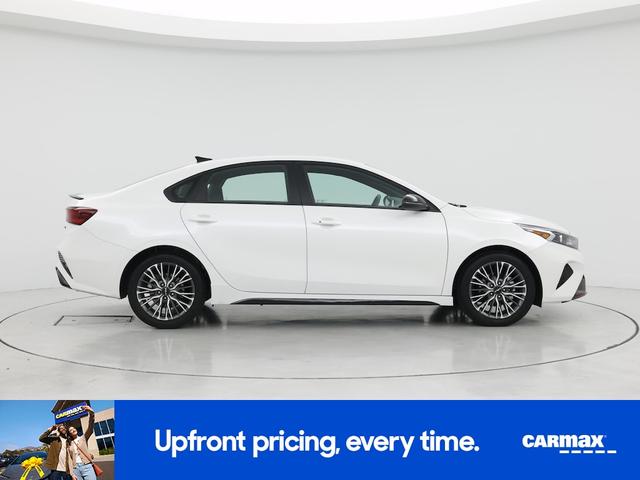 Photo of 2024 White Kia Forte