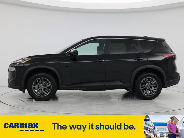 Photo of 2024 Black Nissan Rogue