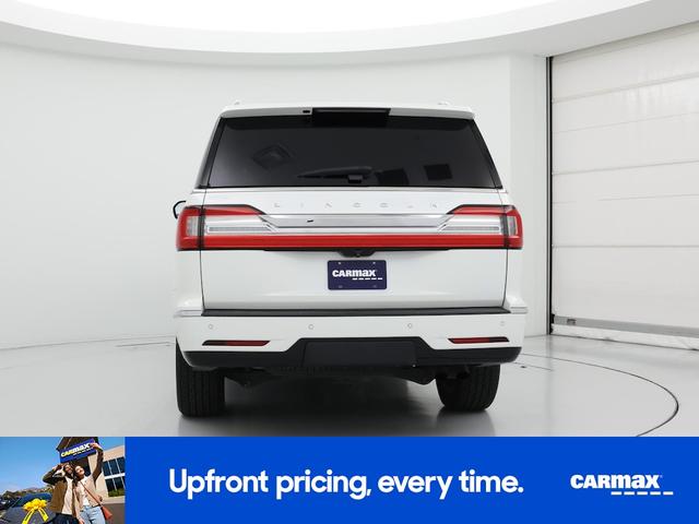 Photo of 2020 White Lincoln Navigator