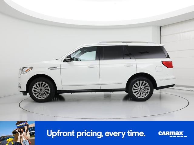 Photo of 2020 White Lincoln Navigator