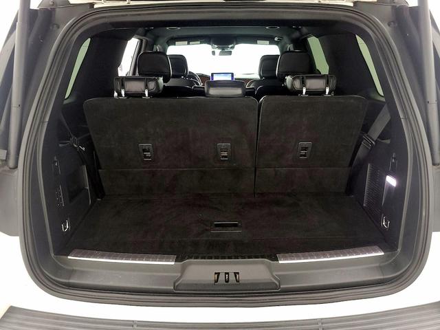 Photo of 2020 White Lincoln Navigator