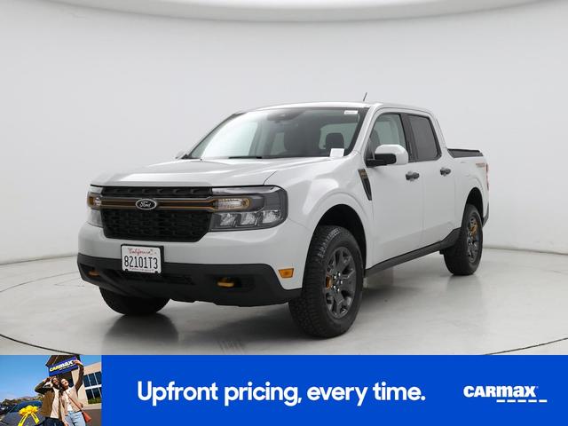 Photo of 2023 White Ford Maverick
