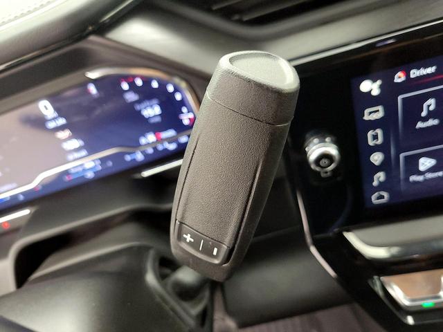 Photo of 2024 White GMC Sierra 2500