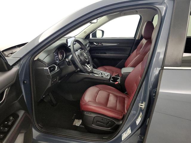 Photo of 2022 Gray Mazda CX-5