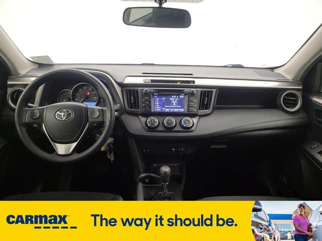 Photo of 2016 Black Toyota RAV4