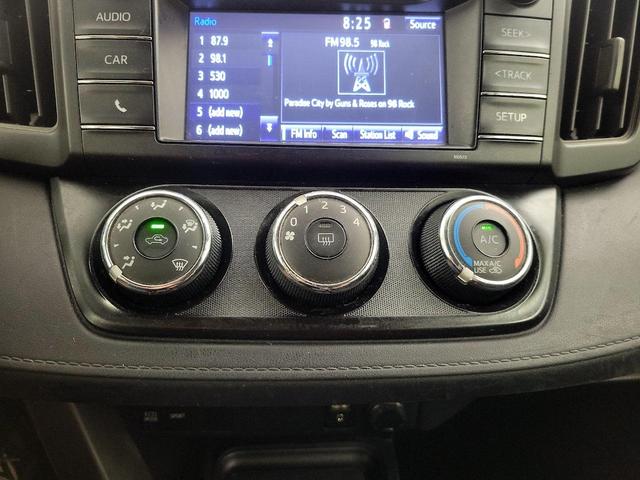 Photo of 2016 Black Toyota RAV4