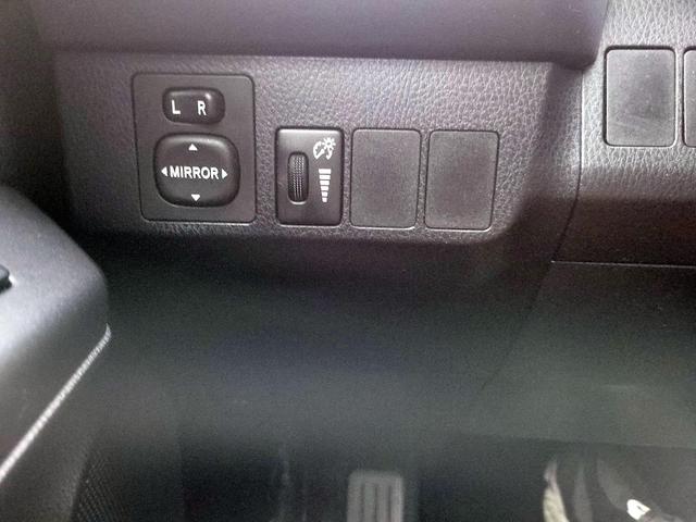 Photo of 2016 Black Toyota RAV4