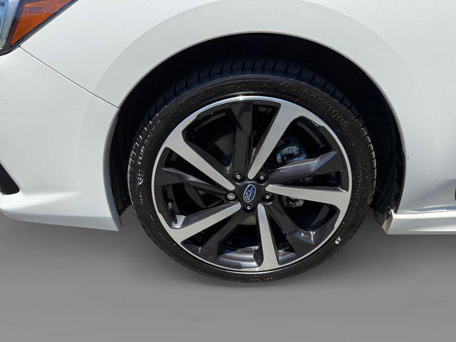 Photo of 2022 Crystal White Pearl Subaru Impreza