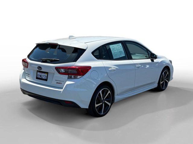 Photo of 2022 Crystal White Pearl Subaru Impreza