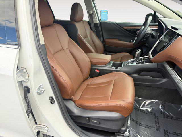 Photo of 2023 Crystal White Pearl Subaru Outback