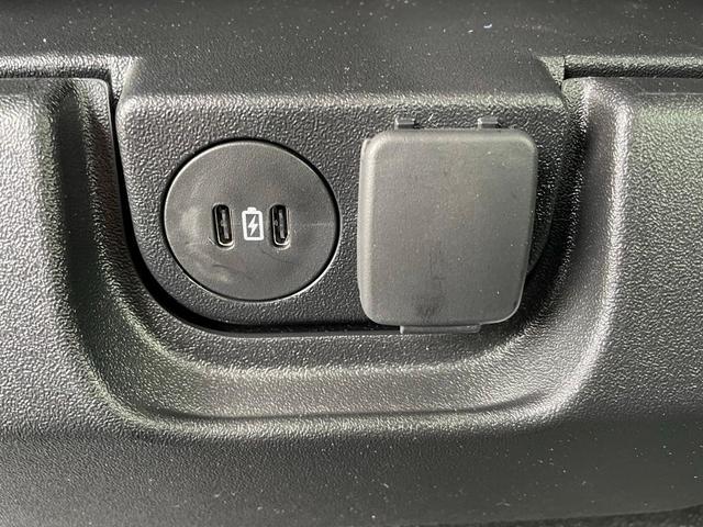 Photo of 2025 Oxford White Ford F-350