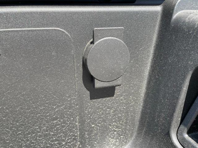 Photo of 2025 Oxford White Ford F-250
