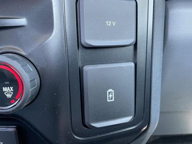 Photo of 2025 Oxford White Ford F-250