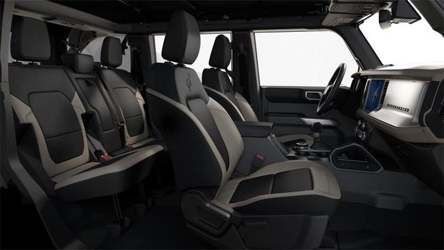 Photo of 2025 Shadow Black Ford Bronco