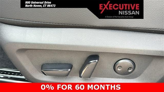 Photo of 2025 White / Black Nissan Rogue
